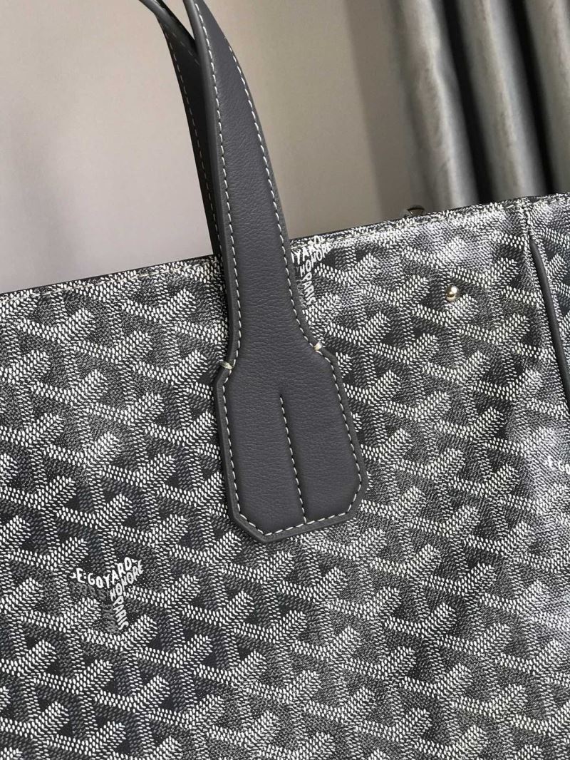 Goyard Shopping Bags